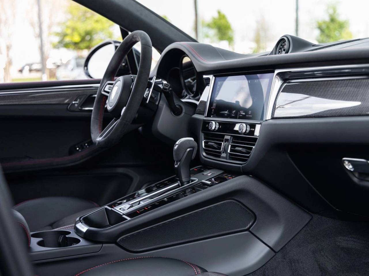 2026 Porsche Macan Macan GTS