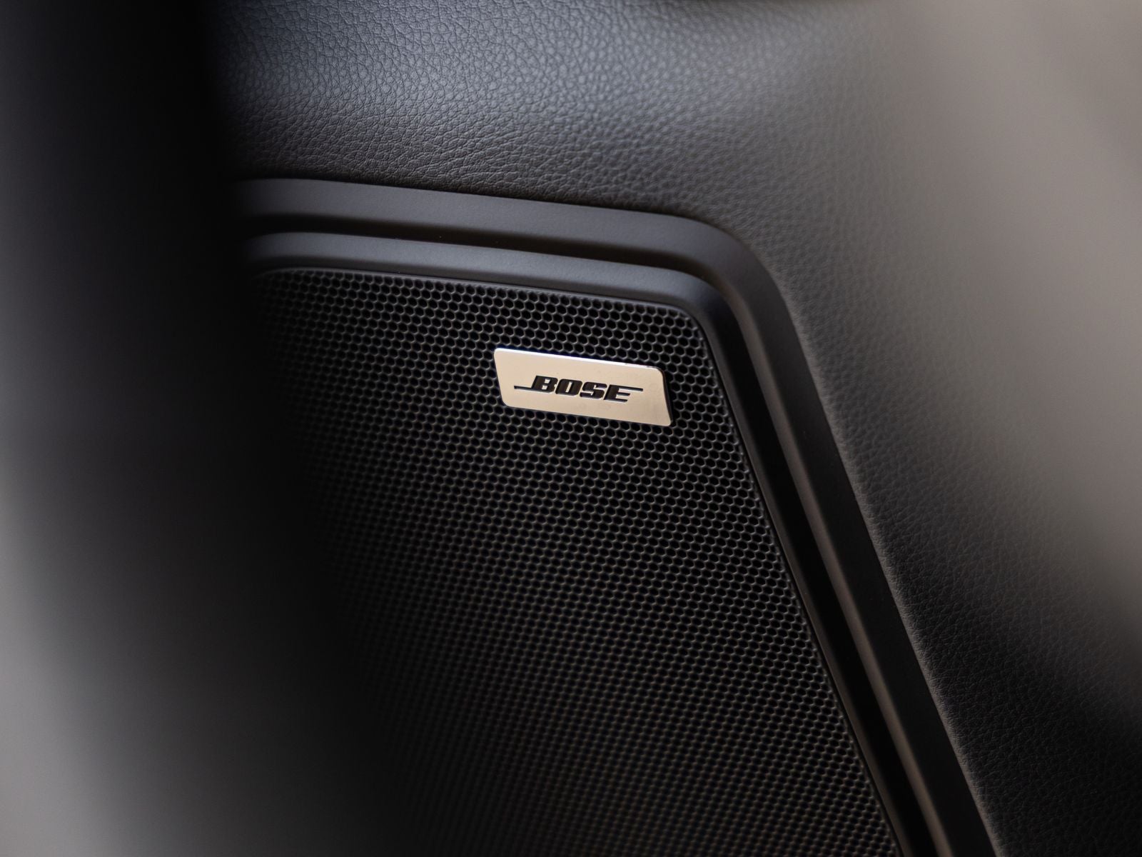 2026 Porsche Macan Macan GTS