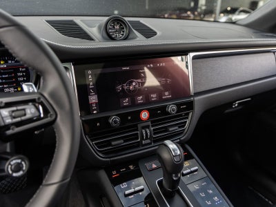2026 Porsche Macan Macan GTS