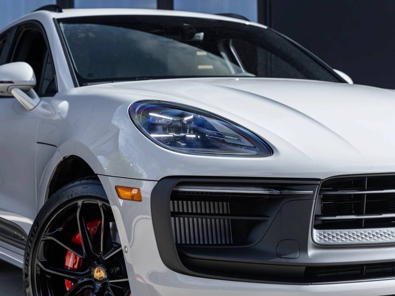 2026 Porsche Macan Macan GTS