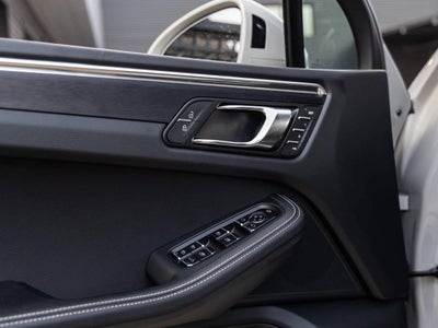 2026 Porsche Macan Macan GTS