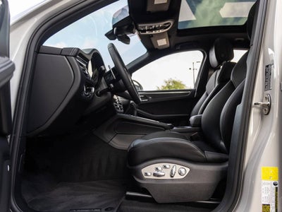 2026 Porsche Macan Macan GTS