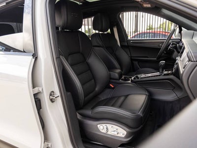 2026 Porsche Macan Macan GTS