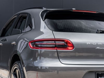 2017 Porsche Macan Turbo
