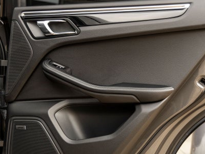 2017 Porsche Macan Turbo