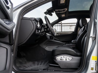 2026 Porsche Macan Macan GTS