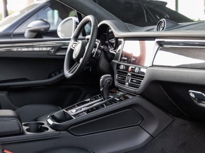 2026 Porsche Macan Macan GTS