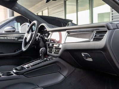 2026 Porsche Macan Macan GTS