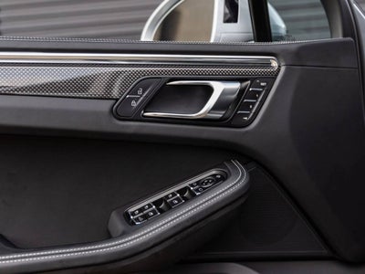 2026 Porsche Macan Macan GTS