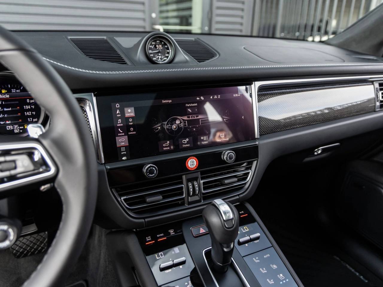 2026 Porsche Macan Macan GTS