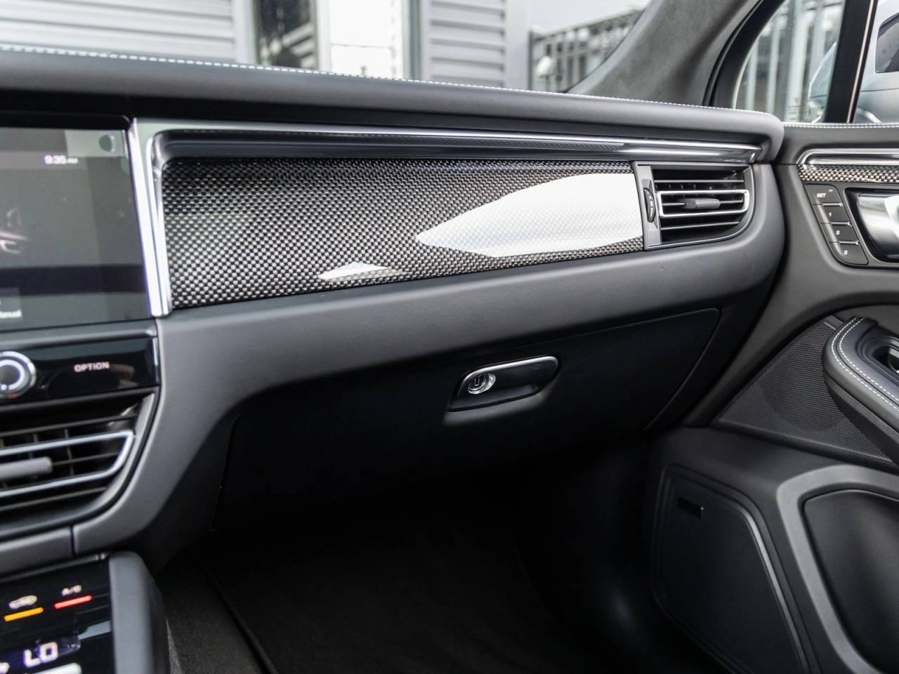 2026 Porsche Macan Macan GTS