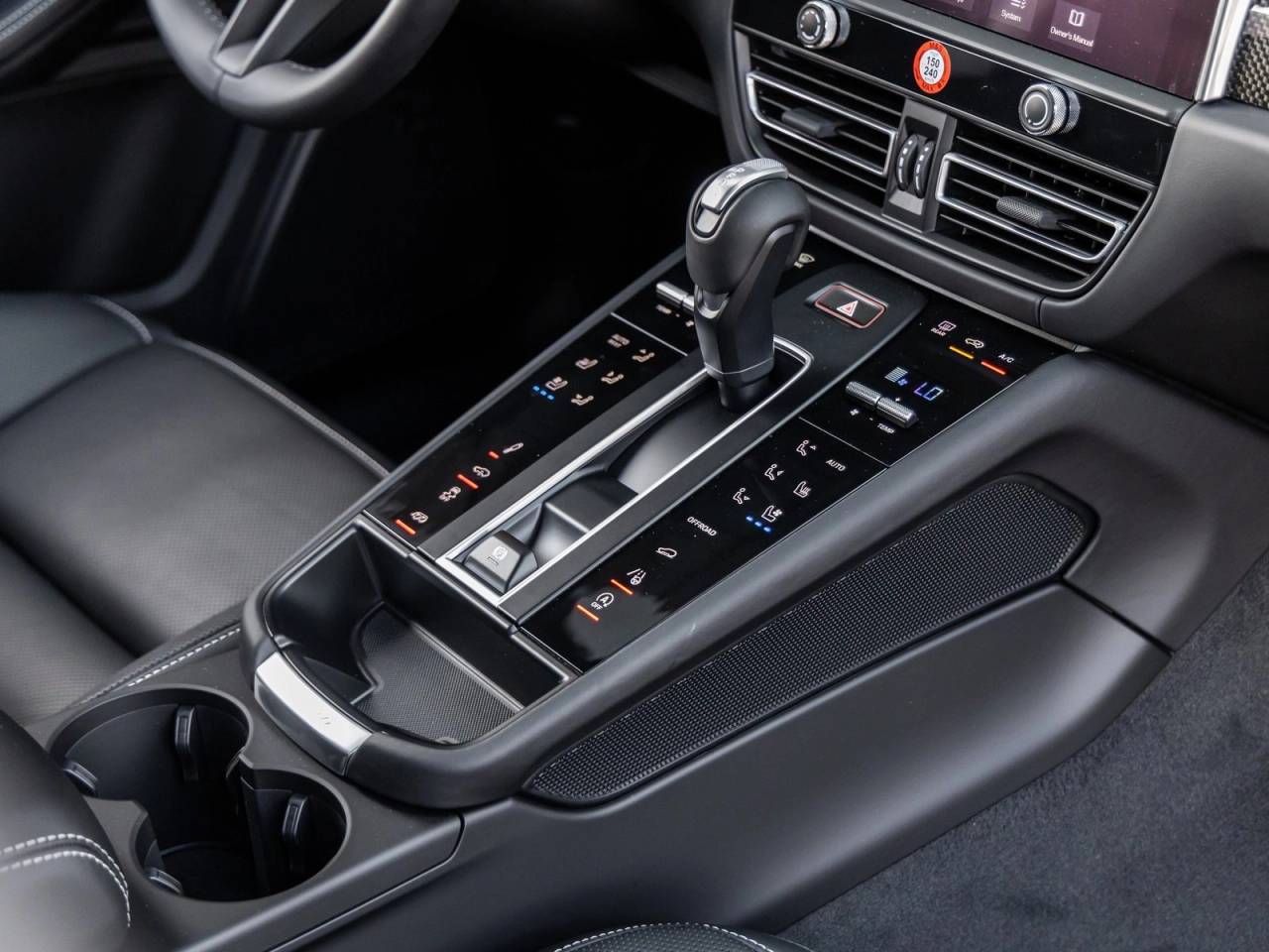 2026 Porsche Macan Macan GTS