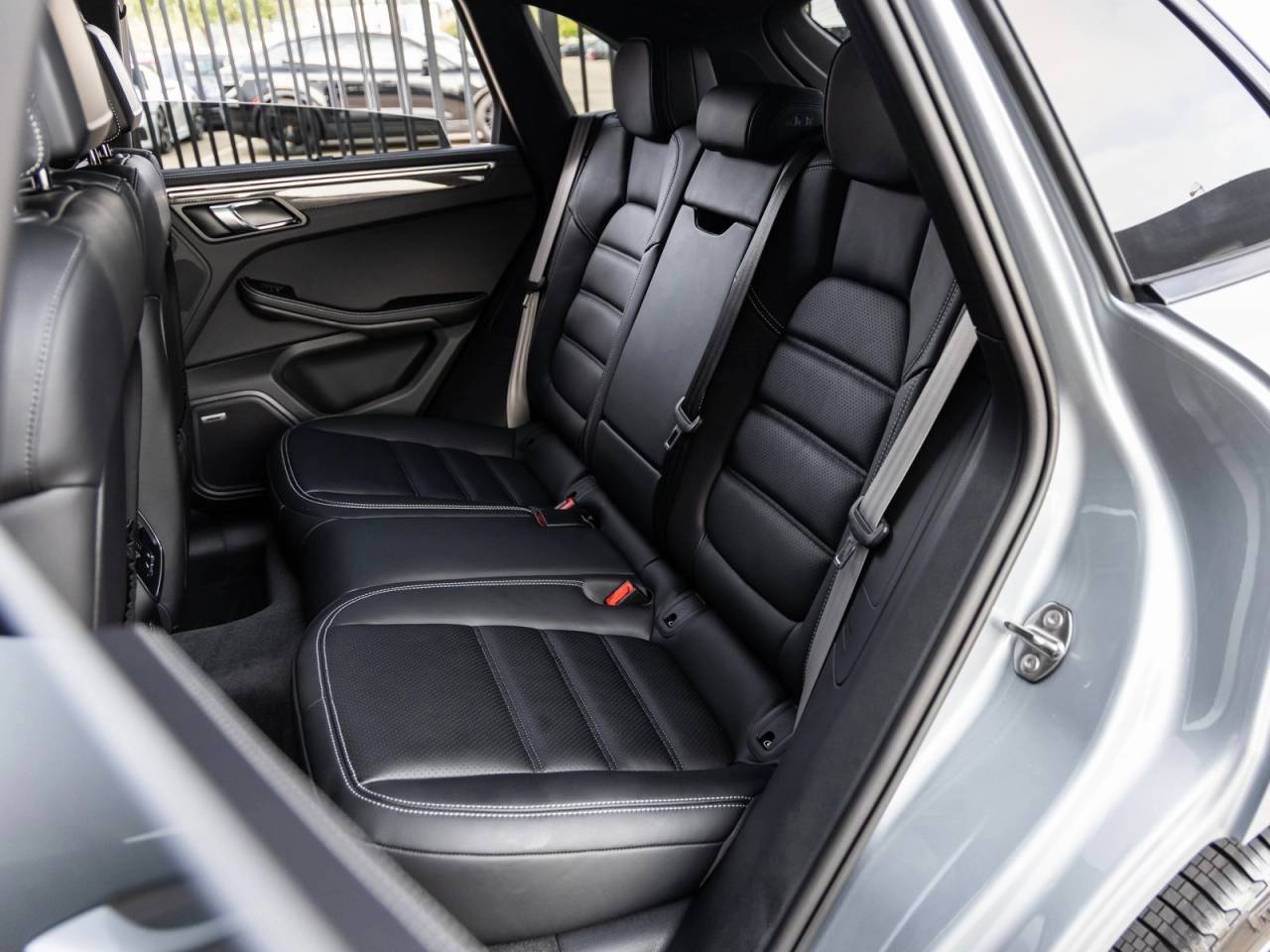 2026 Porsche Macan Macan GTS