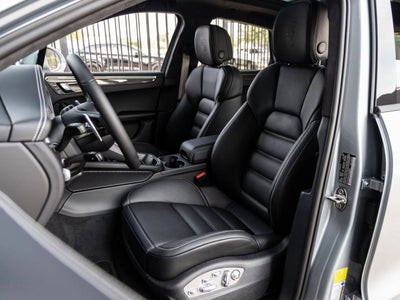 2026 Porsche Macan Macan GTS