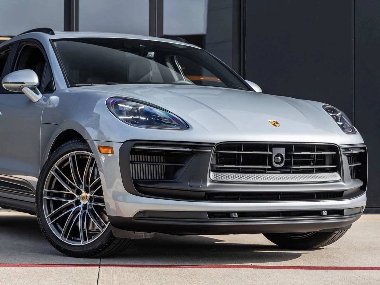 2026 Porsche Macan Macan GTS