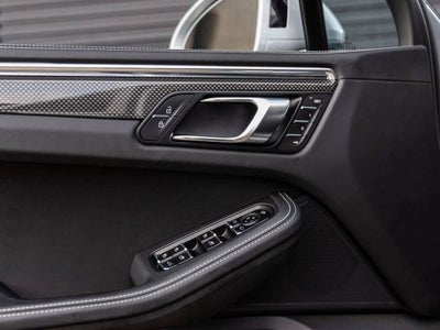 2026 Porsche Macan Macan GTS