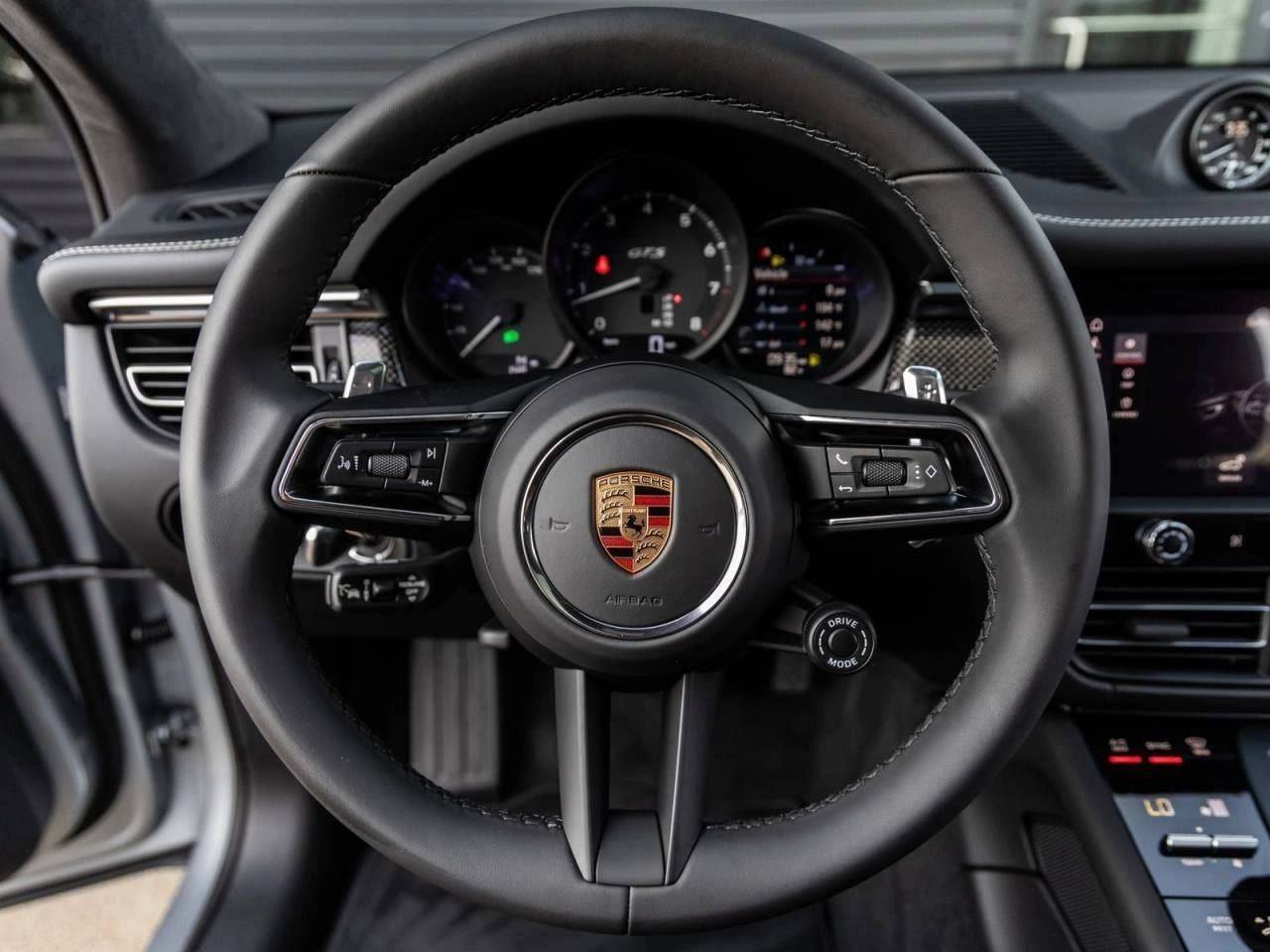 2026 Porsche Macan Macan GTS