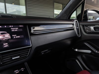 2020 Porsche Cayenne Turbo