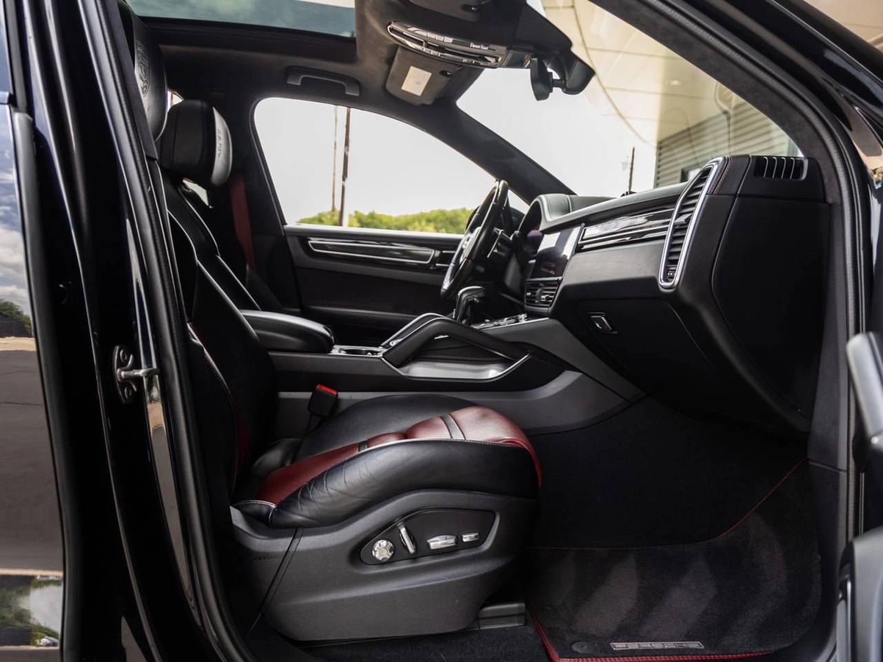 2020 Porsche Cayenne Turbo