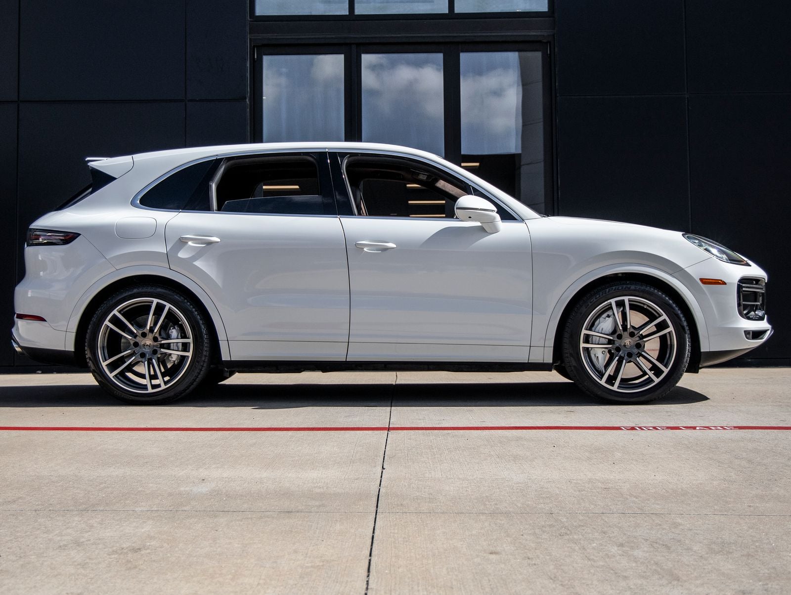 2023 Porsche Cayenne Cayenne Turbo (MY23)