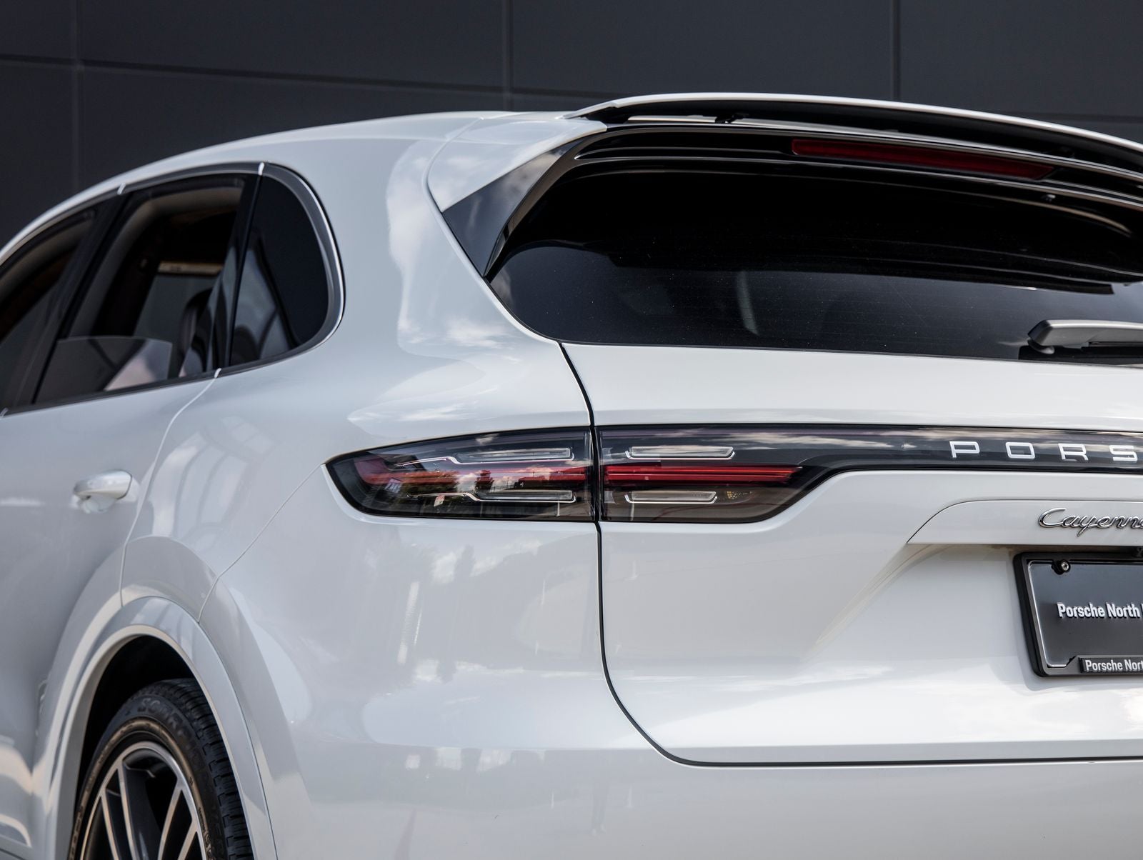 2023 Porsche Cayenne Cayenne Turbo (MY23)
