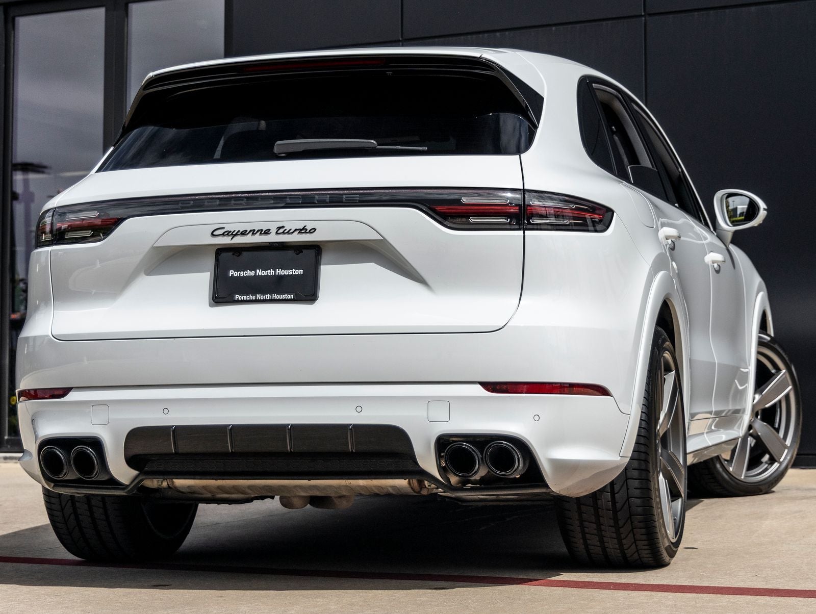 2023 Porsche Cayenne Turbo