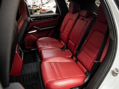 2023 Porsche Cayenne Turbo