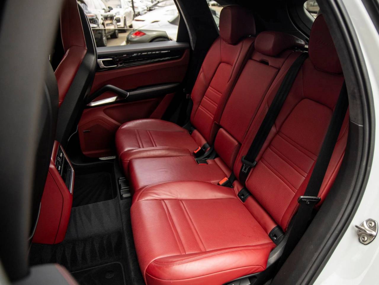 2023 Porsche Cayenne Turbo