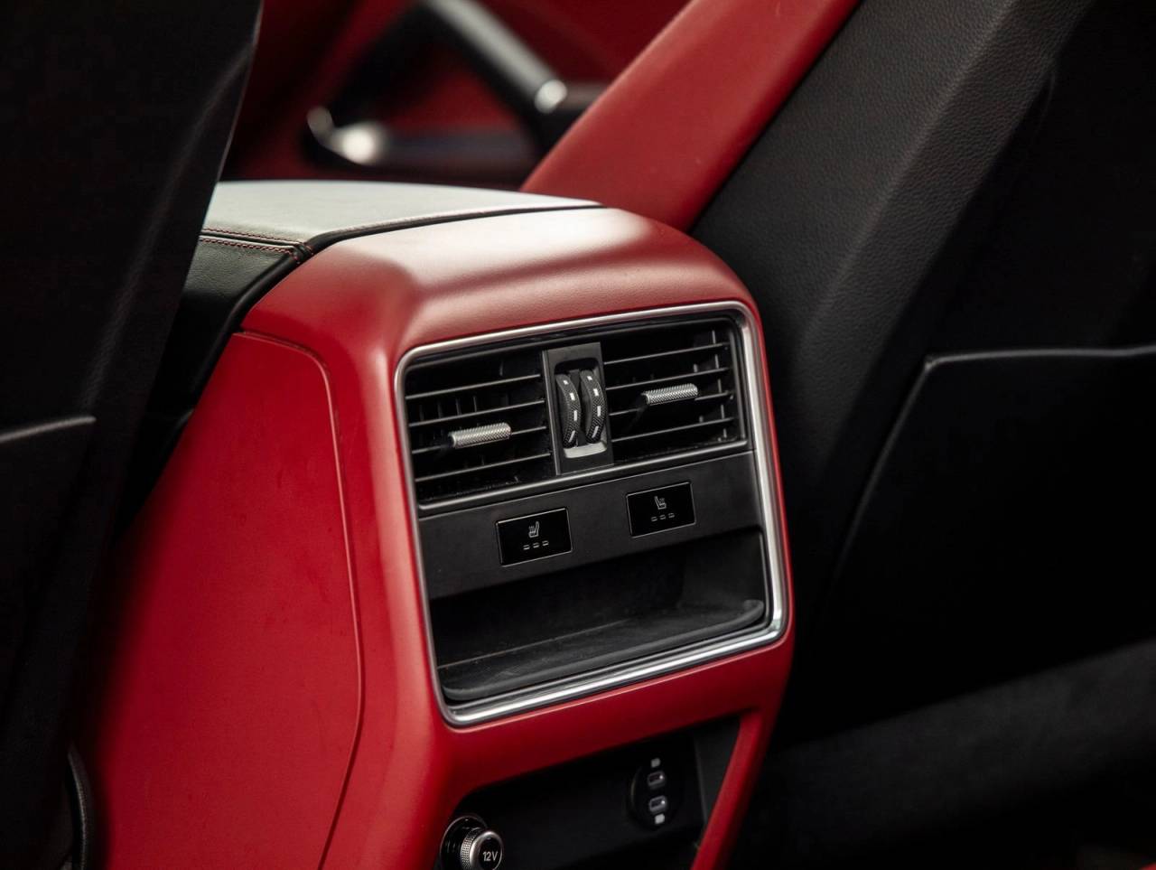 2023 Porsche Cayenne Turbo