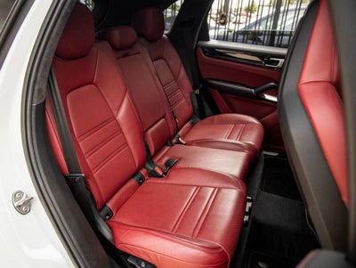 2023 Porsche Cayenne Turbo