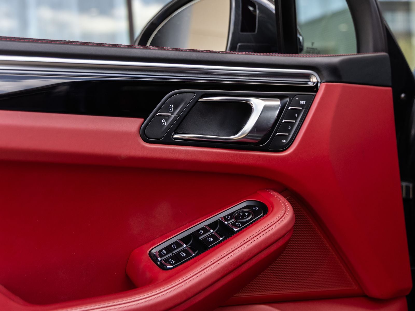 2024 Porsche Macan Macan S (MY24)