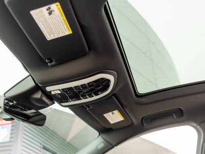 2024 Porsche Macan Macan S (MY24)