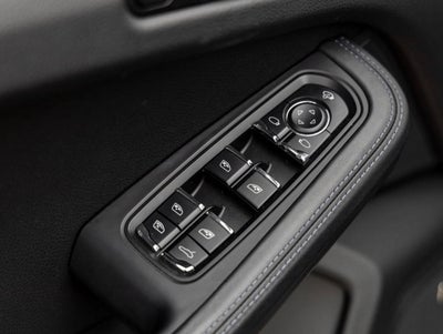 2024 Porsche Macan Macan S (MY24)