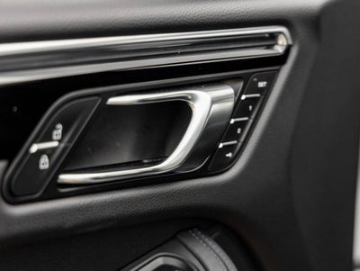 2024 Porsche Macan Macan S (MY24)