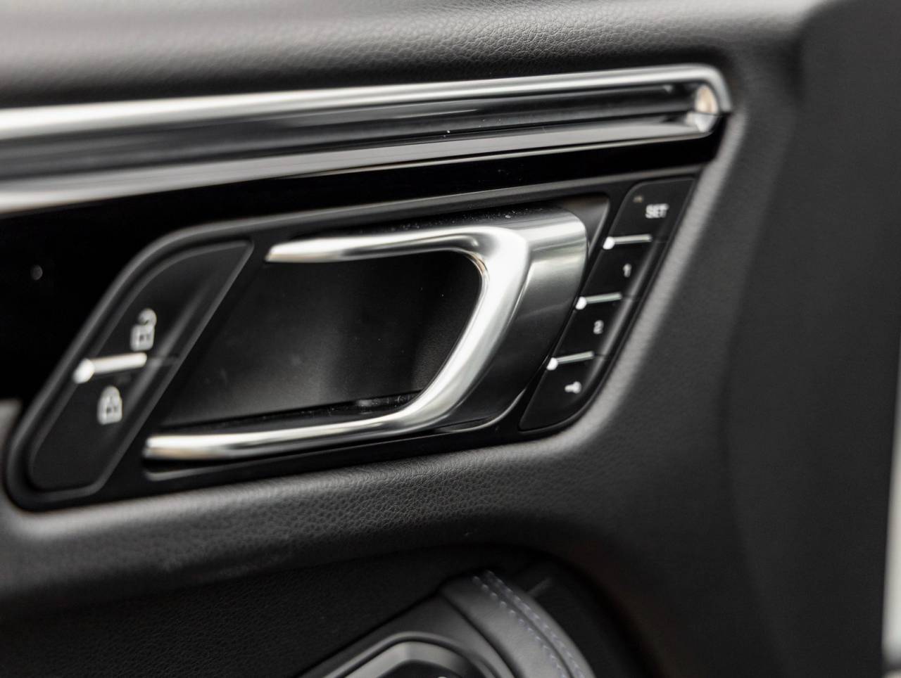 2024 Porsche Macan Macan S (MY24)