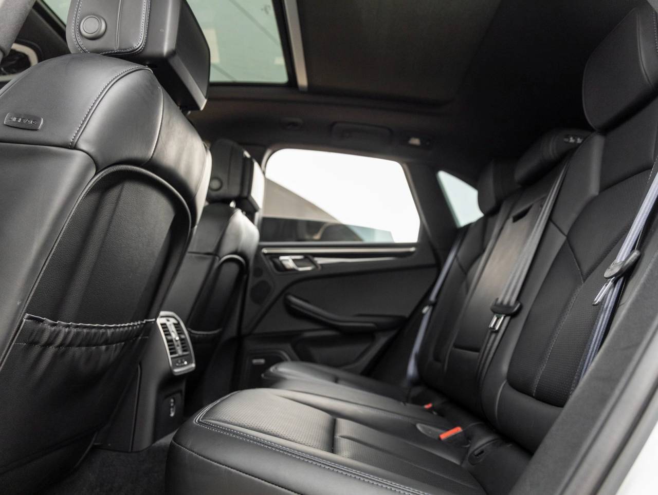 2024 Porsche Macan Macan S (MY24)