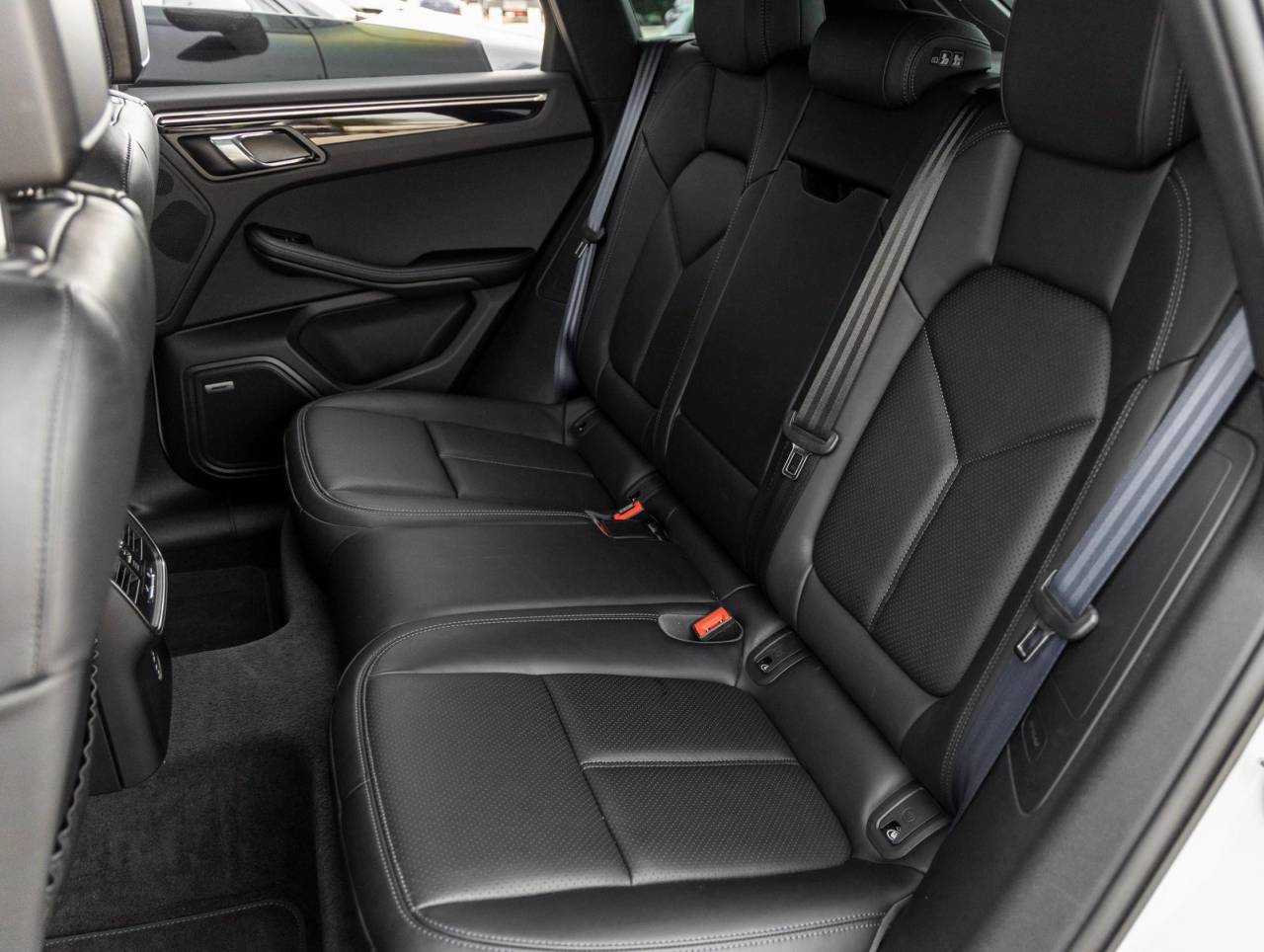 2024 Porsche Macan Macan S (MY24)