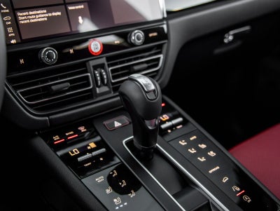 2026 Porsche Macan S