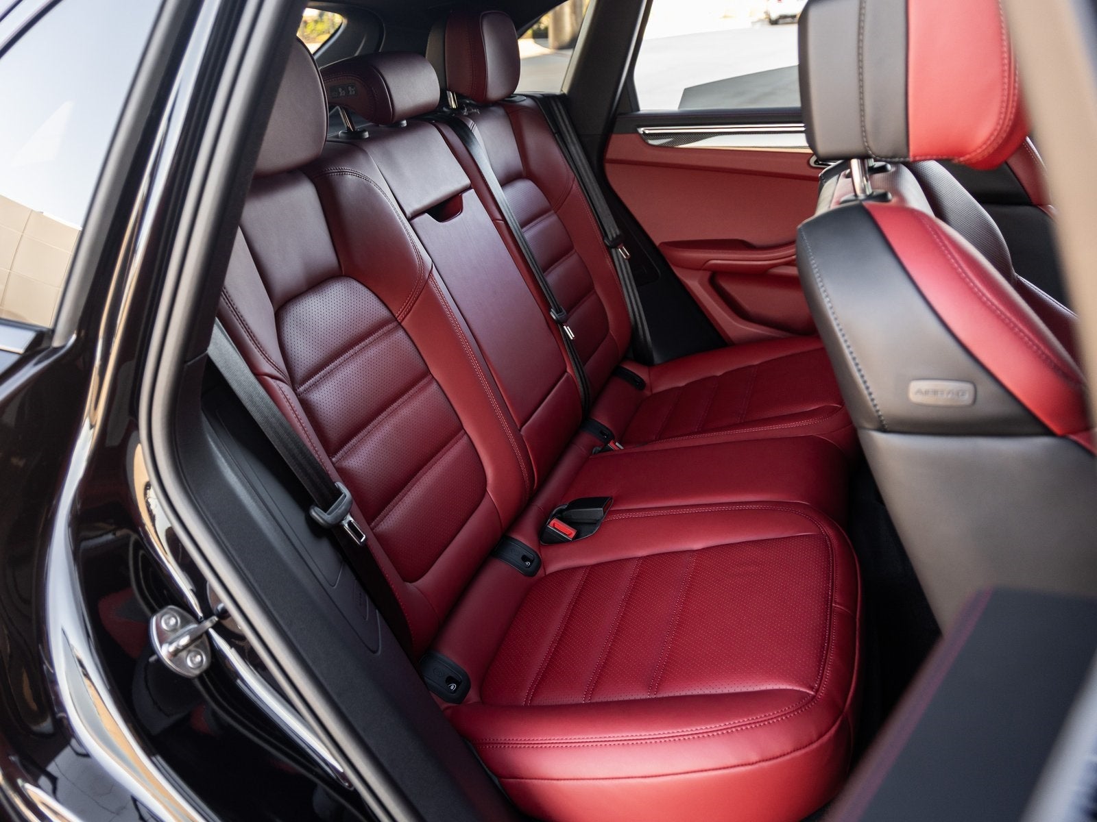 2026 Porsche Macan Macan S