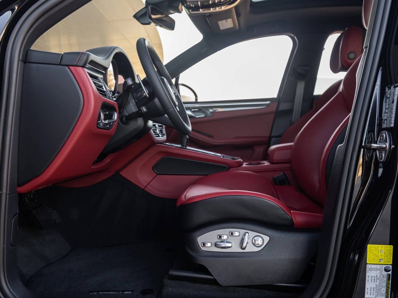 2026 Porsche Macan Macan S