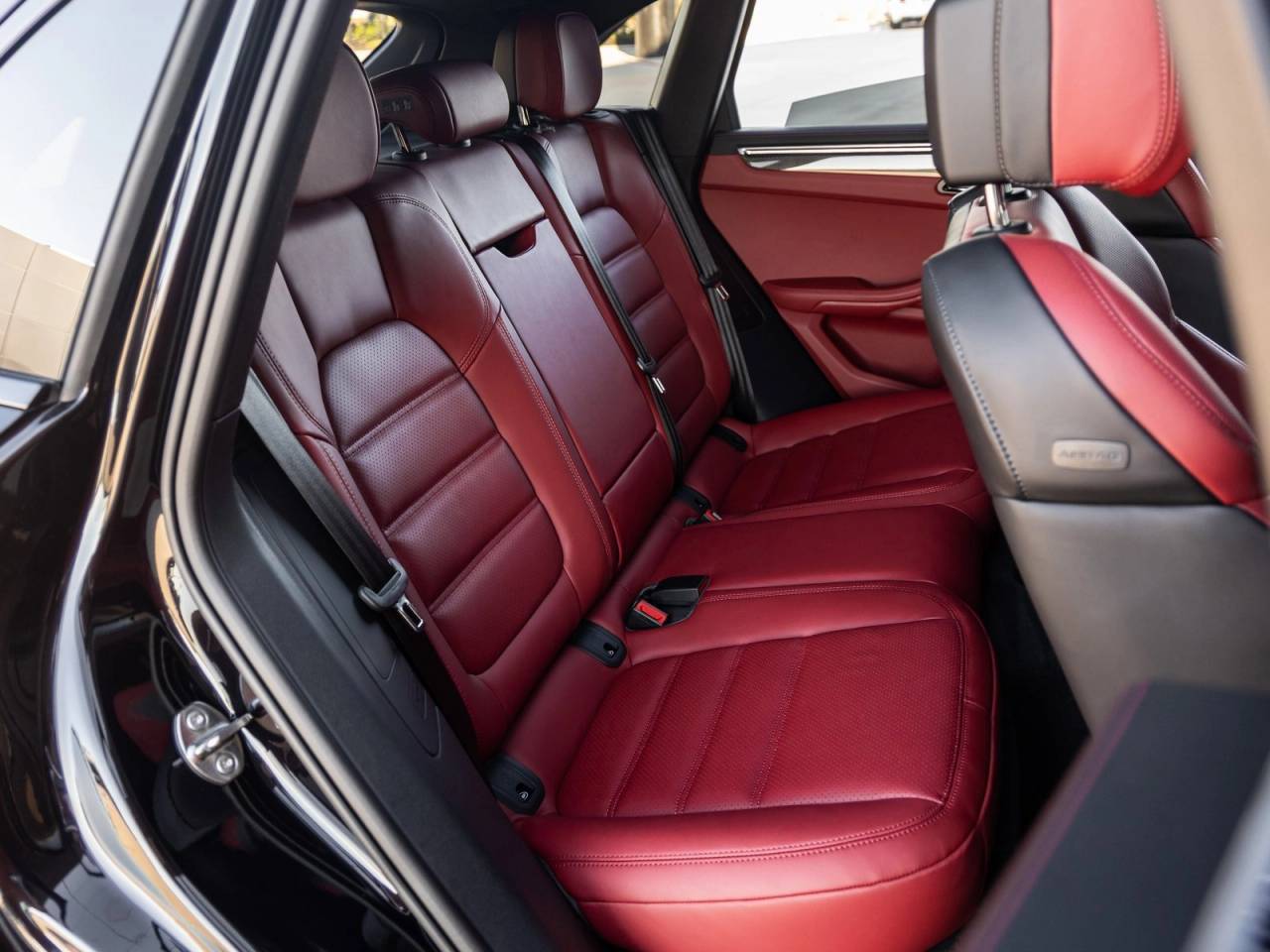 2026 Porsche Macan Macan S