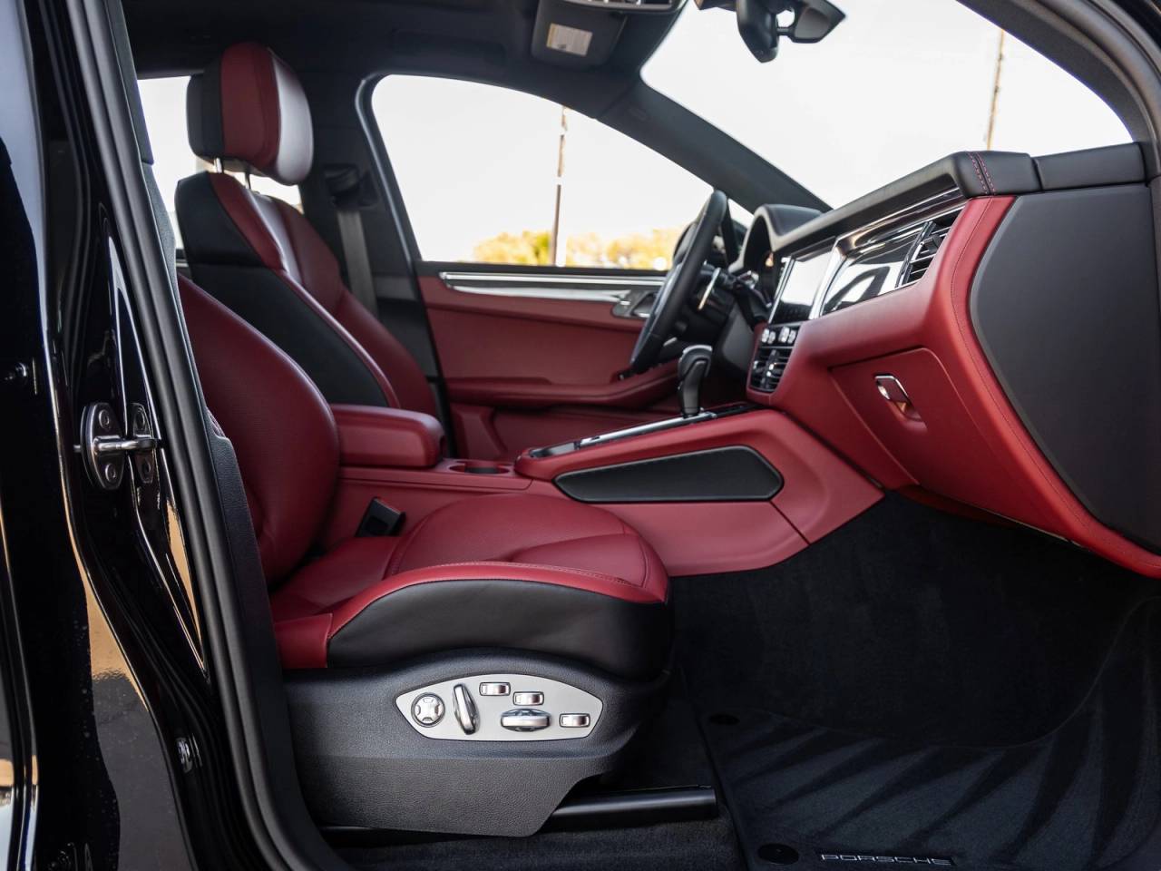 2026 Porsche Macan Macan S