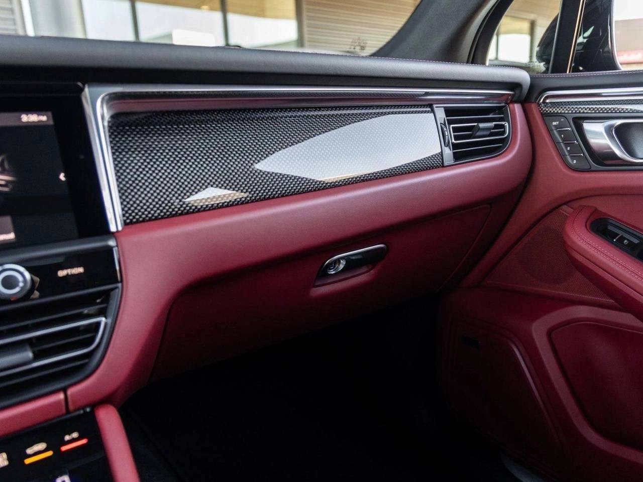 2026 Porsche Macan Macan S