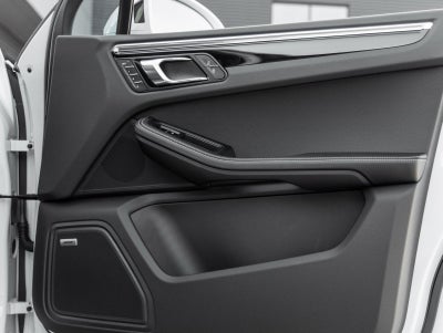 2026 Porsche Macan Macan S