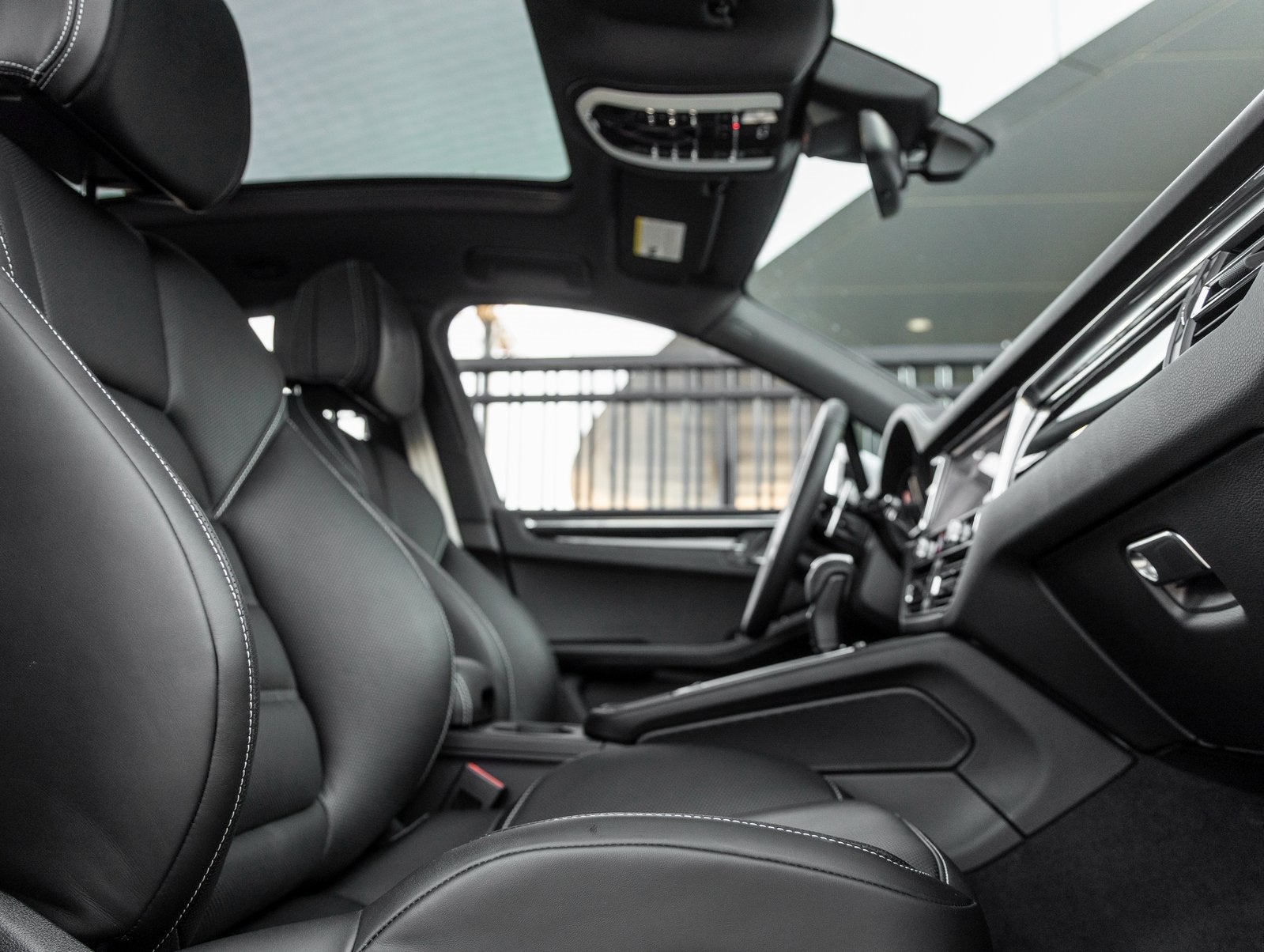 2026 Porsche Macan Macan S