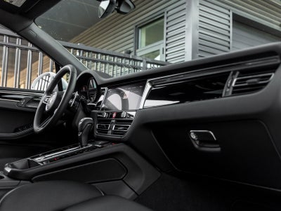 2026 Porsche Macan Macan S