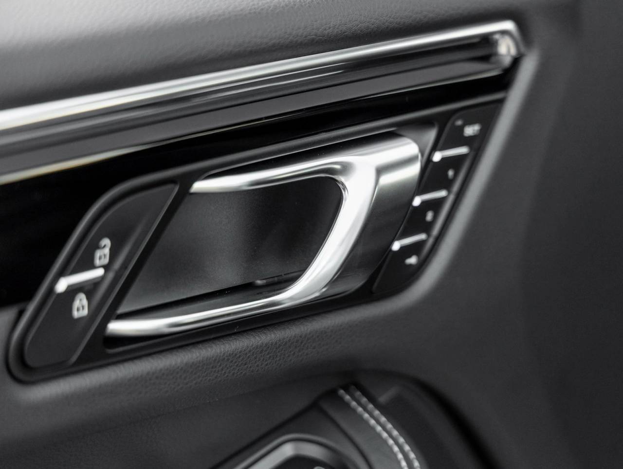 2026 Porsche Macan Macan S