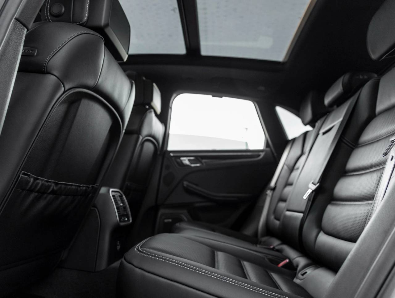 2026 Porsche Macan Macan S