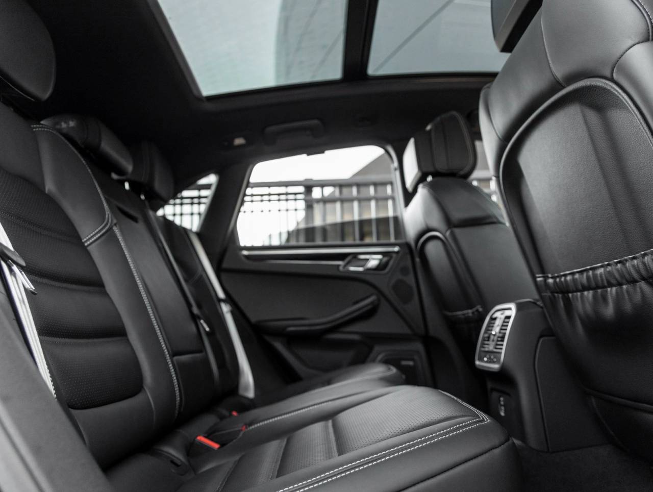 2026 Porsche Macan Macan S