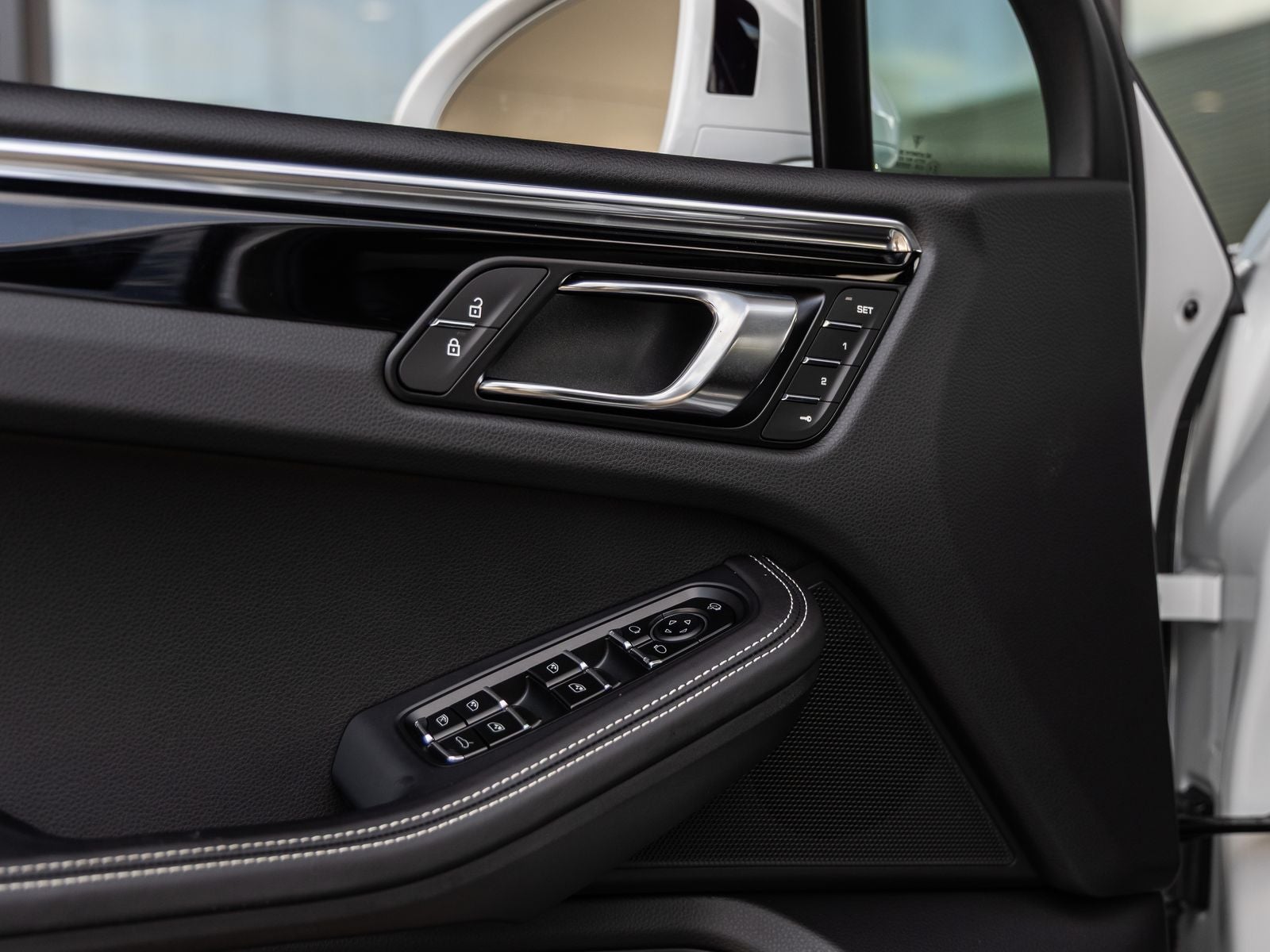 2026 Porsche Macan Macan S
